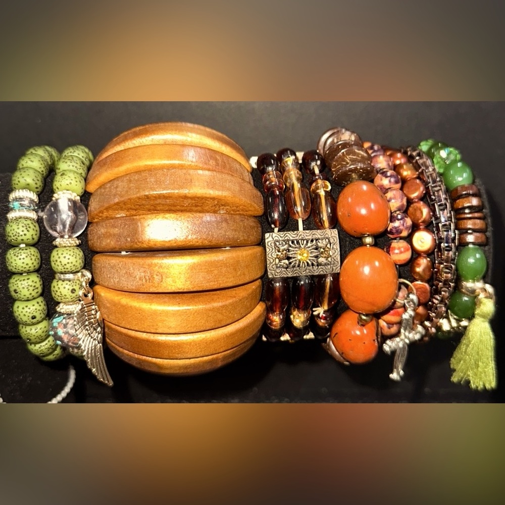 Signature Bev Wooden Spiral Nine Bracelet Stack